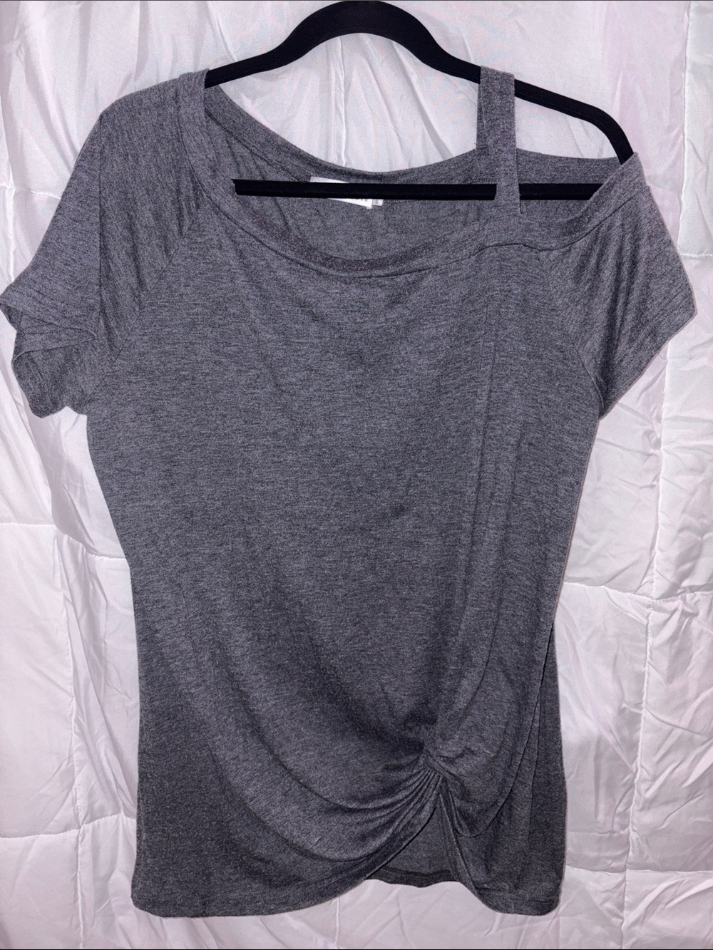 Women’s Gray Twist-Front Short Sleeve Tee
